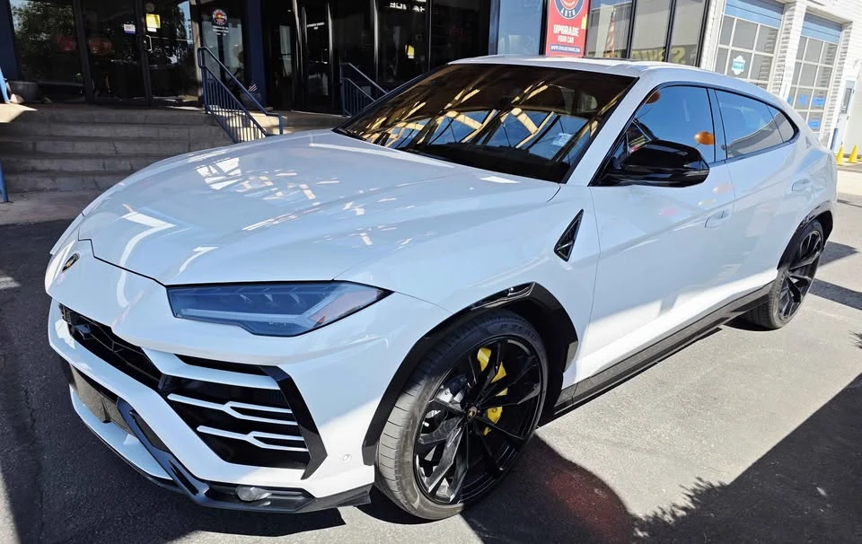 2019 Lamborghini Urus - Image 2 of 12