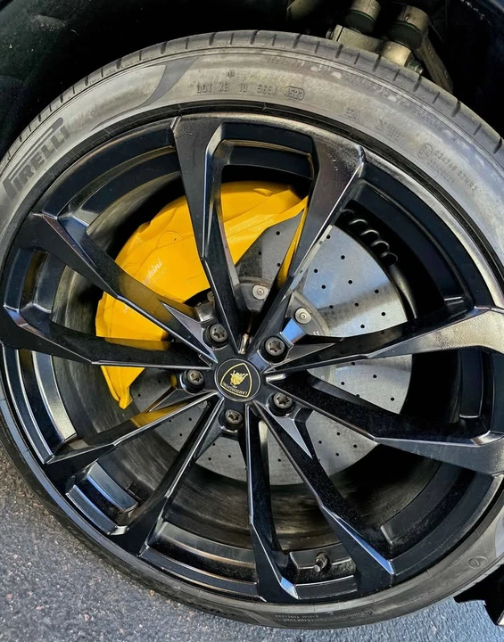 2019 Lamborghini Urus - Image 6 of 12