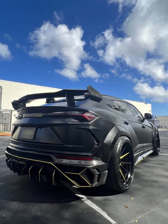 2019 Lamborghini Urus - Image 3 of 13