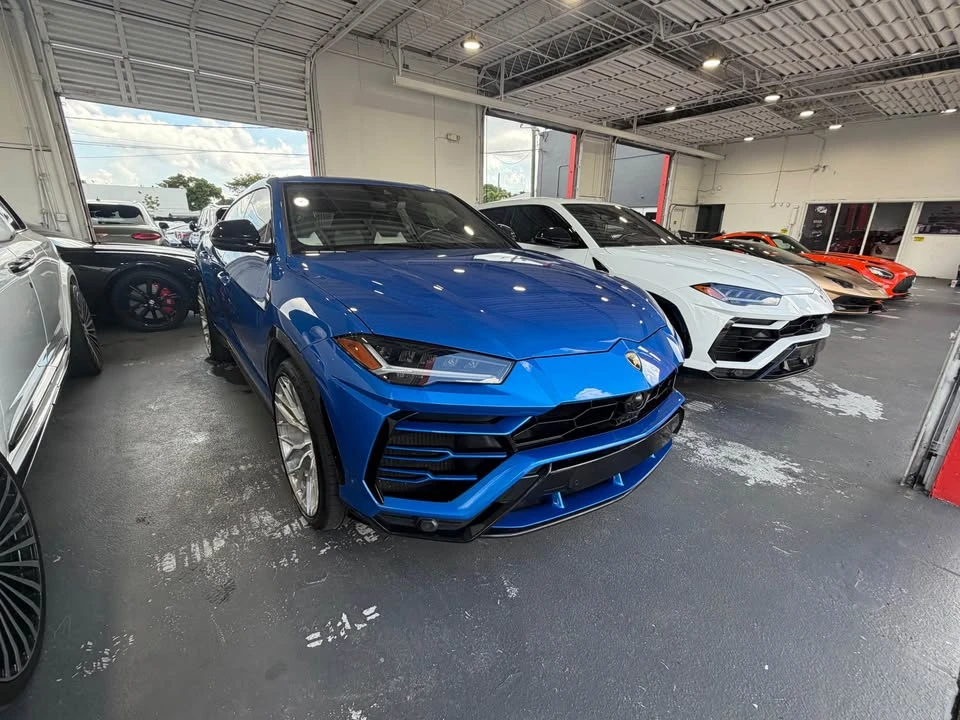 2019 Lamborghini Urus - Image 2 of 4