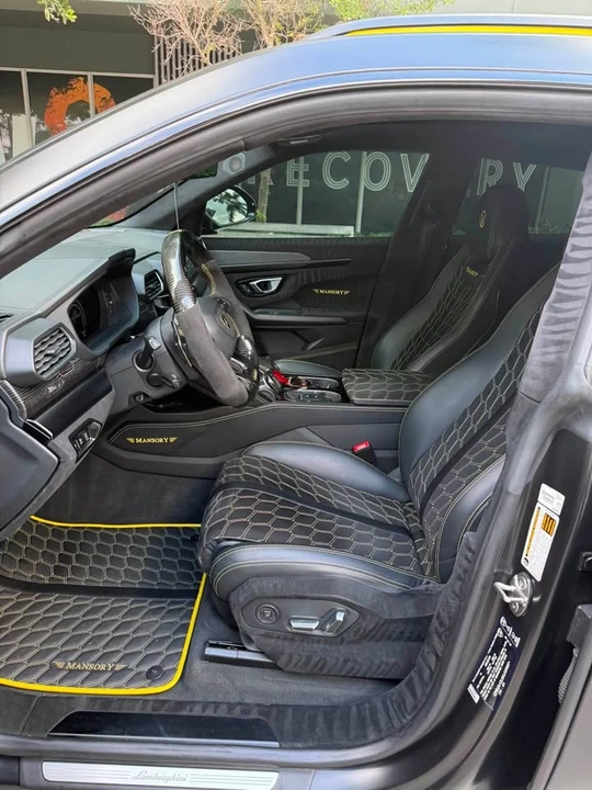 2019 Lamborghini Urus - Image 6 of 13