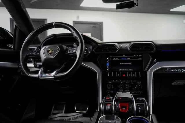 2019 Lamborghini Urus - Image 10 of 20