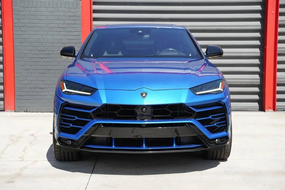 2019 Lamborghini Urus - Image 2 of 11