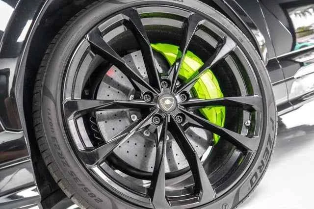 2019 Lamborghini Urus - Image 7 of 20