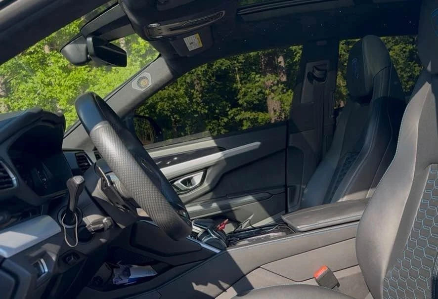 2019 Lamborghini Urus - Image 4 of 4