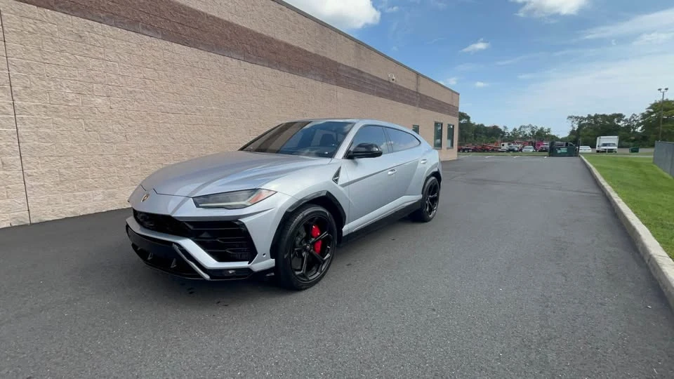2019 Lamborghini Urus - Image 9 of 18