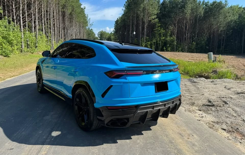 2019 Lamborghini Urus - Image 2 of 4