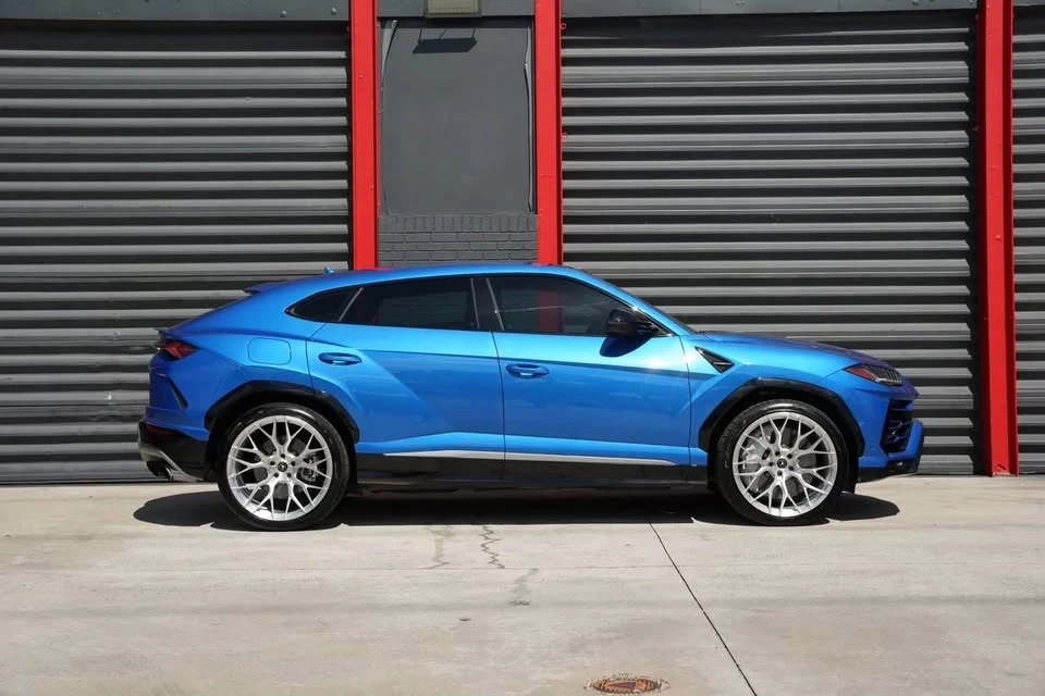 2019 Lamborghini Urus - Image 5 of 11