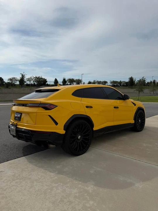 2019 Lamborghini Urus - Image 7 of 16