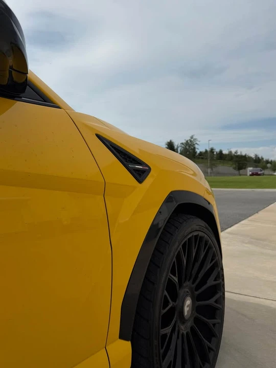 2019 Lamborghini Urus - Image 8 of 16