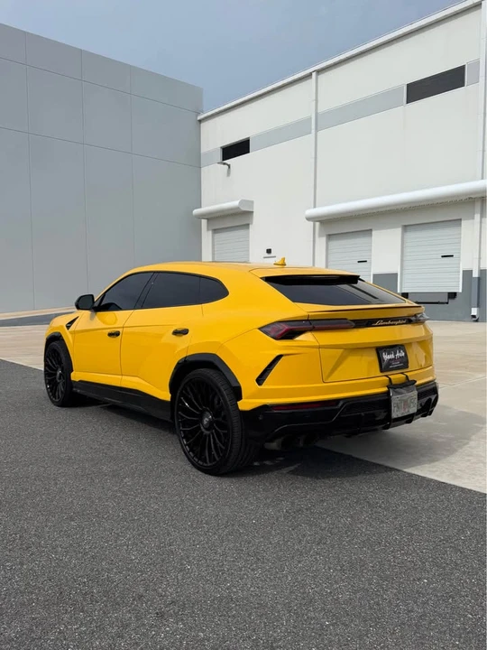 2019 Lamborghini Urus - Image 4 of 16