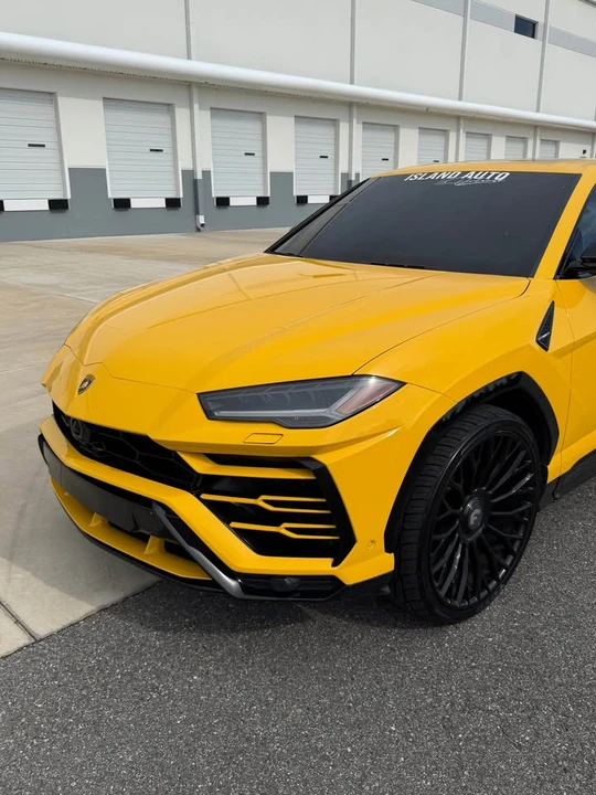2019 Lamborghini Urus - Image 2 of 16