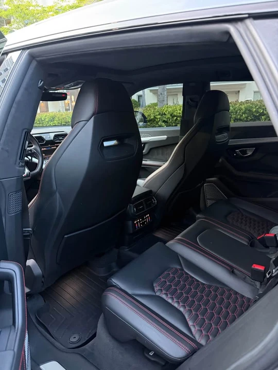 2019 Lamborghini Urus - Image 6 of 6