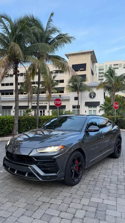 2019 Lamborghini Urus - Image 3 of 6