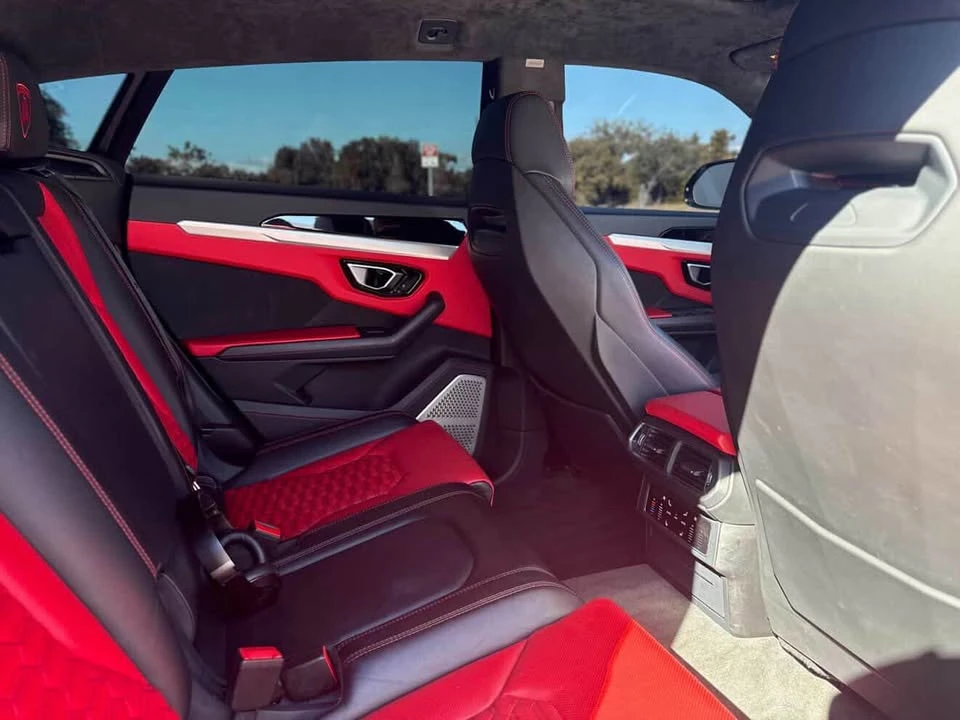 2019 Lamborghini Urus - Image 4 of 5