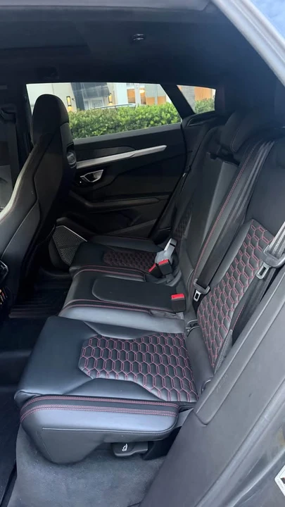 2019 Lamborghini Urus - Image 7 of 8