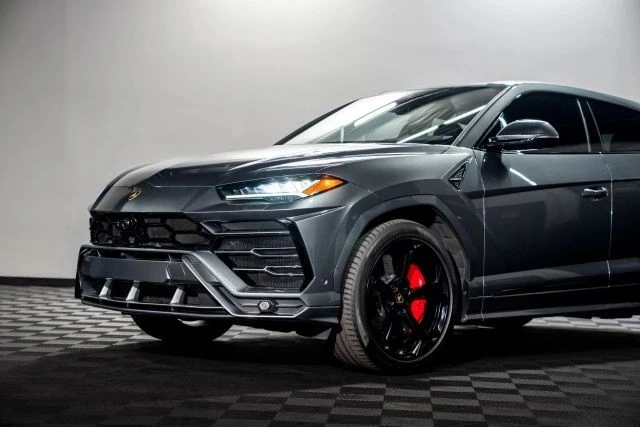 2019 Lamborghini Urus - Image 10 of 21