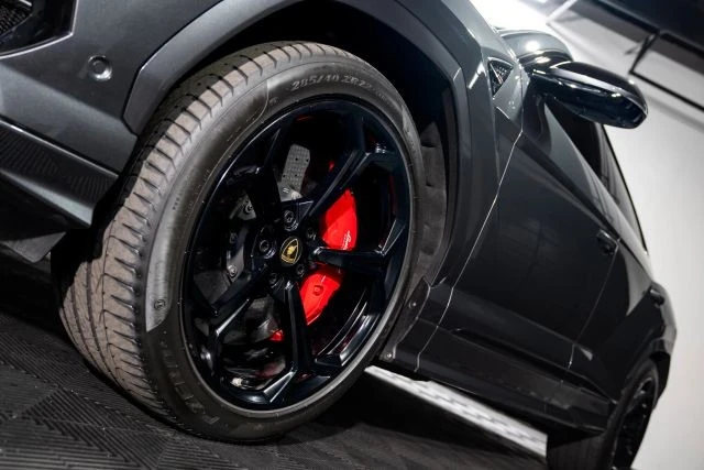 2019 Lamborghini Urus - Image 13 of 21