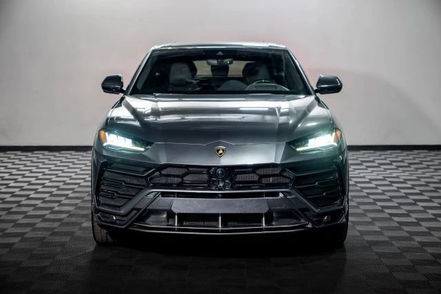 2019 Lamborghini Urus - Image 2 of 21