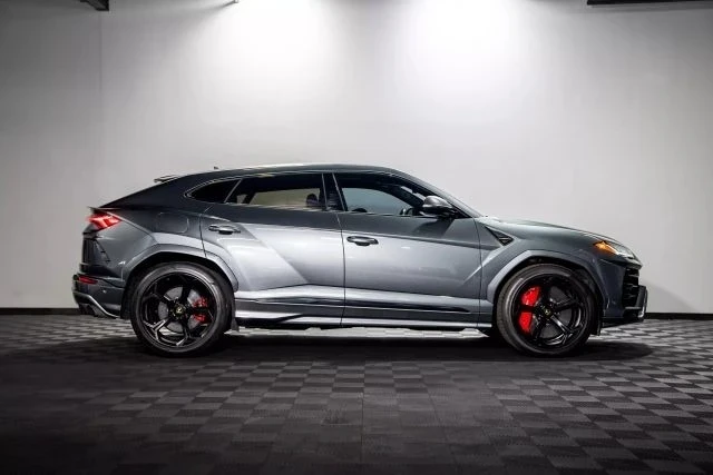 2019 Lamborghini Urus - Image 4 of 21