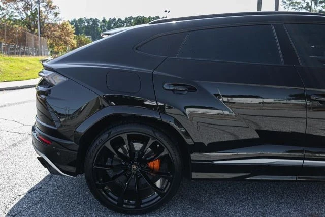 2019 Lamborghini Urus - Image 11 of 21