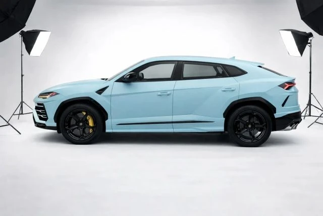 2019 Lamborghini Urus - Image 2 of 6