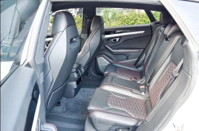 2019 Lamborghini Urus - Image 12 of 21