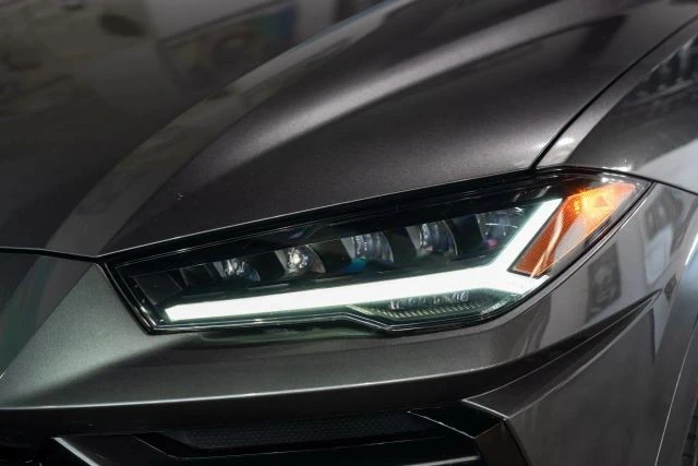 2019 Lamborghini Urus - Image 14 of 21