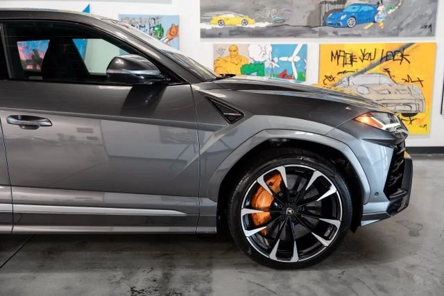 2019 Lamborghini Urus - Image 5 of 21