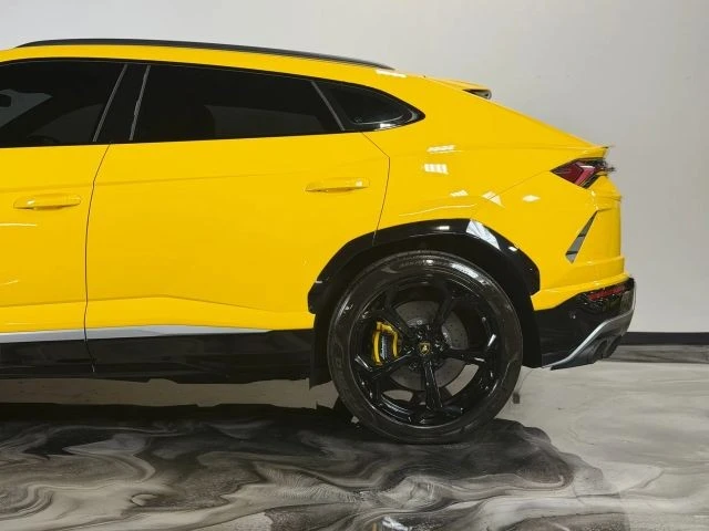 2019 Lamborghini Urus - Image 4 of 21