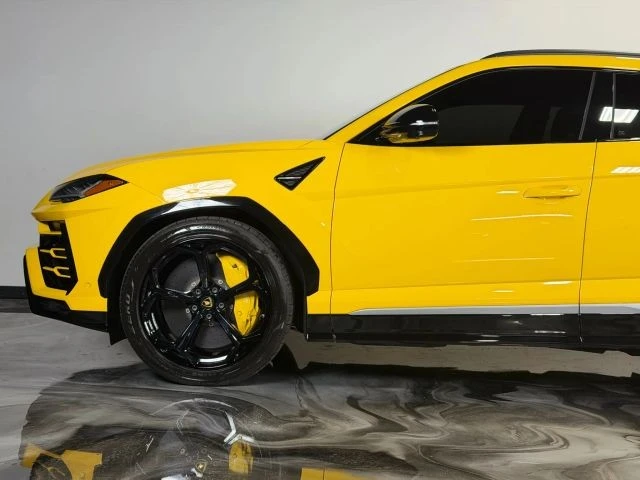 2019 Lamborghini Urus - Image 13 of 21
