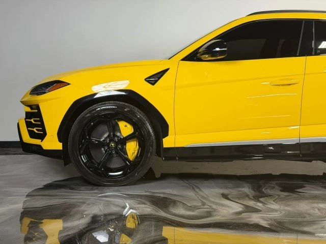 2019 Lamborghini Urus - Image 3 of 21