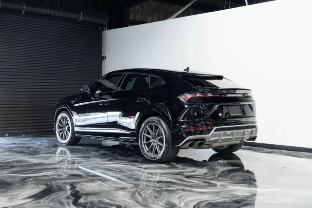2019 Lamborghini Urus - Image 10 of 21