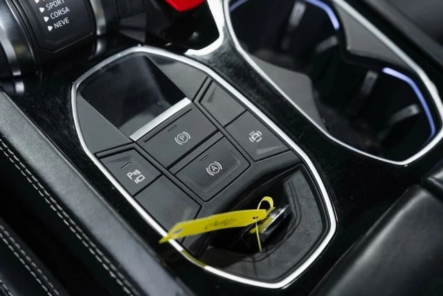 2019 Lamborghini Urus - Image 18 of 21