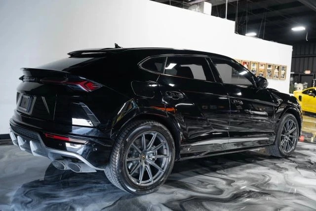 2019 Lamborghini Urus - Image 7 of 21