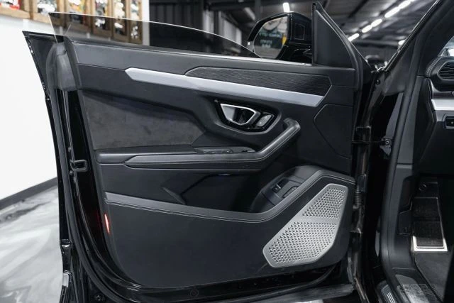 2019 Lamborghini Urus - Image 21 of 21