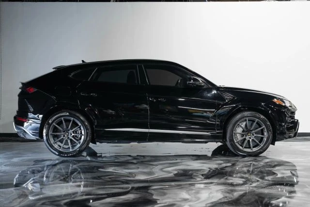 2019 Lamborghini Urus - Image 6 of 21
