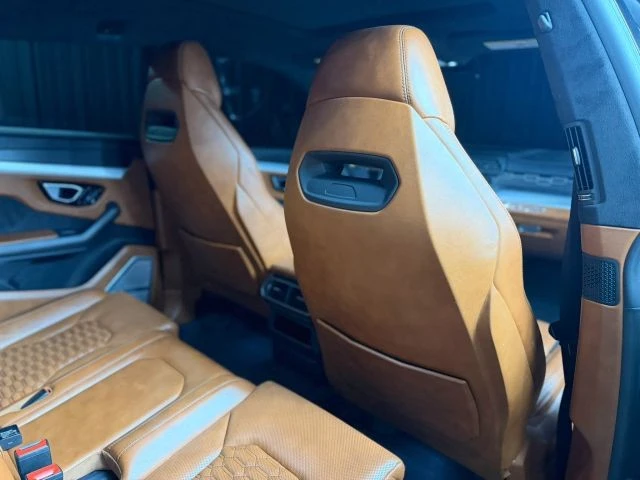 2019 Lamborghini Urus - Image 26 of 30