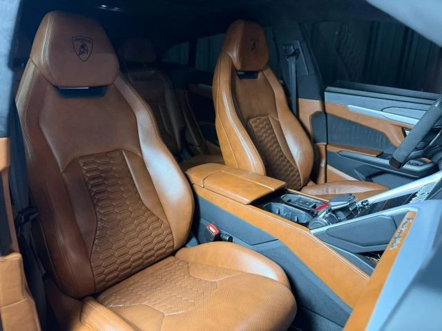 2019 Lamborghini Urus - Image 22 of 30