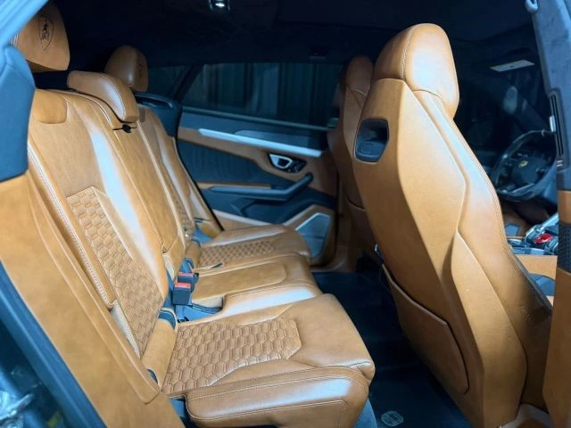 2019 Lamborghini Urus - Image 24 of 30
