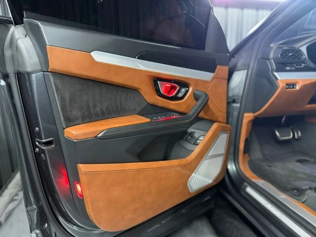 2019 Lamborghini Urus - Image 30 of 30