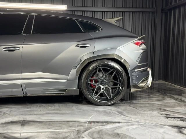 2019 Lamborghini Urus - Image 6 of 30