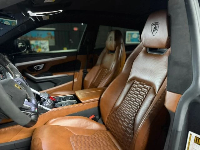 2019 Lamborghini Urus - Image 18 of 30