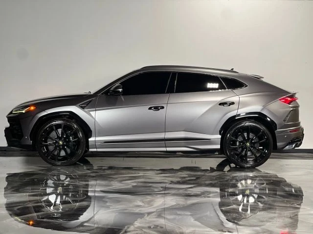2019 Lamborghini Urus - Image 2 of 20