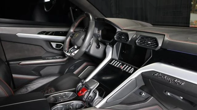2019 Lamborghini Urus - Image 22 of 28
