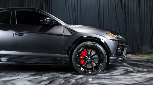 2019 Lamborghini Urus - Image 4 of 28