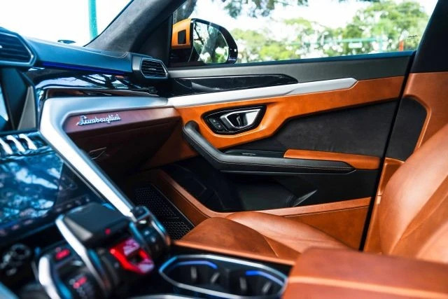2019 Lamborghini Urus - Image 20 of 21