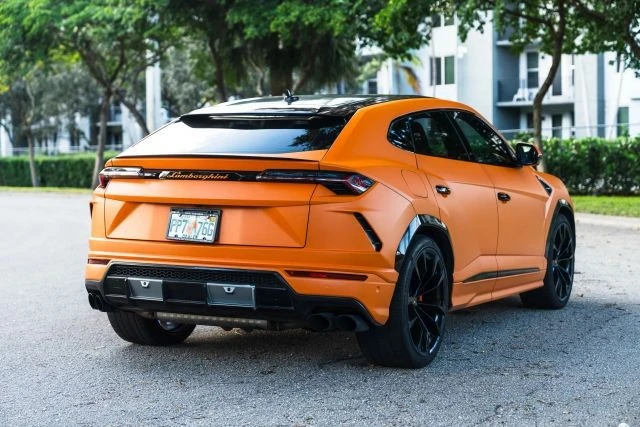 2019 Lamborghini Urus - Image 8 of 21