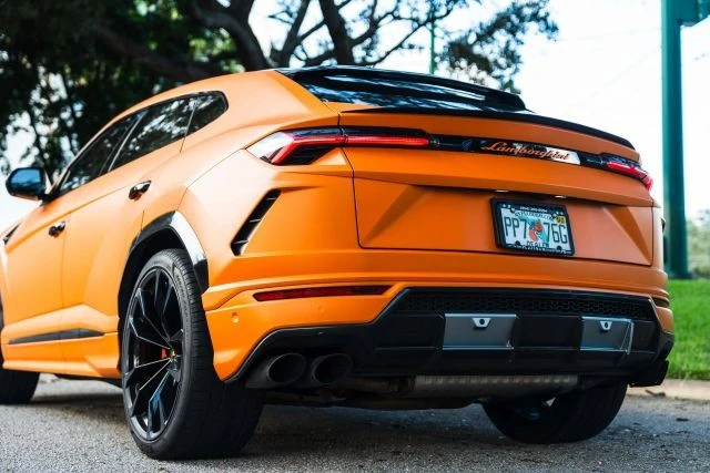 2019 Lamborghini Urus - Image 11 of 21