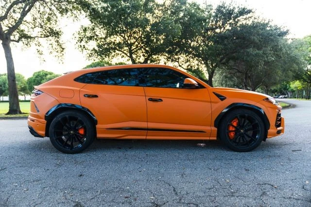 2019 Lamborghini Urus - Image 6 of 21